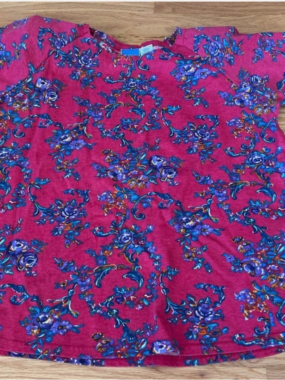 Vintage New Moves women’s medium Bright Floral Pink Short Sleeve Top